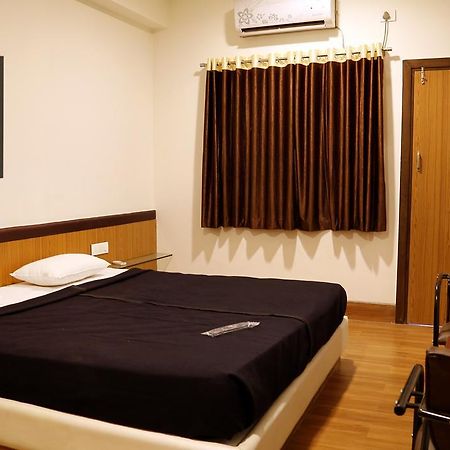 Kailash Residency Hotell Aurangabad  Exteriör bild